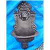 Image 1 : Metal Lion Wall Plant Holder C