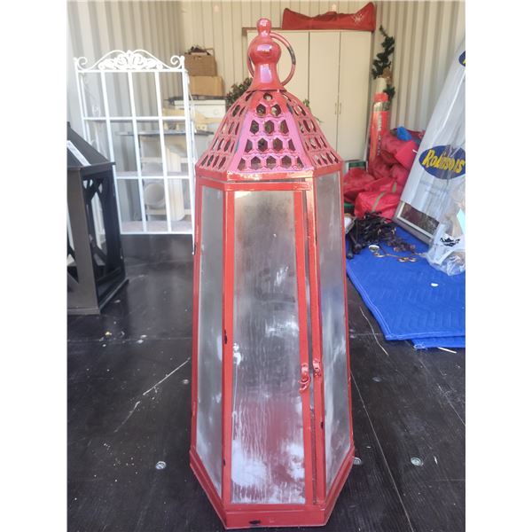 Pyramid Lantern B