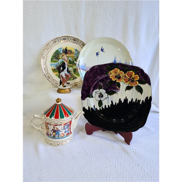 Sadler Teapot & More A