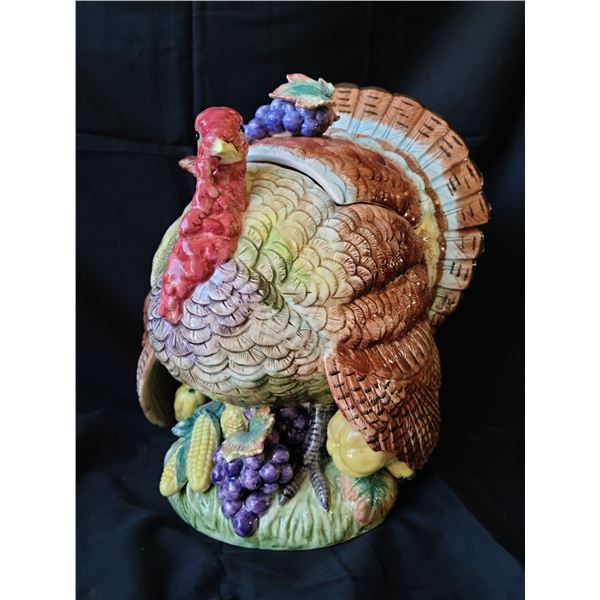 Off Design Turkey Soup Tureen B