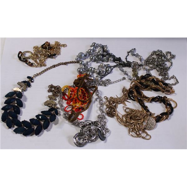 LOT OF ESTATE JEWLERY