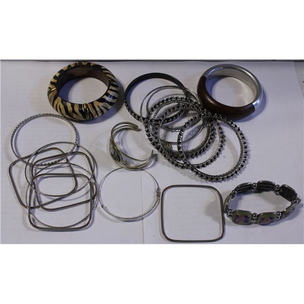 ESTATE BANGLES AND BRACLETS
