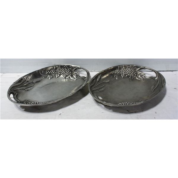 NEW SET OF 2 - LARGE SERVING PLATES TRAYS -