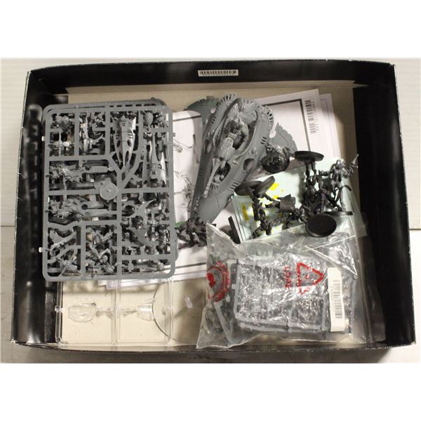 ASSORTED WARHAMMER 40K ELDAR