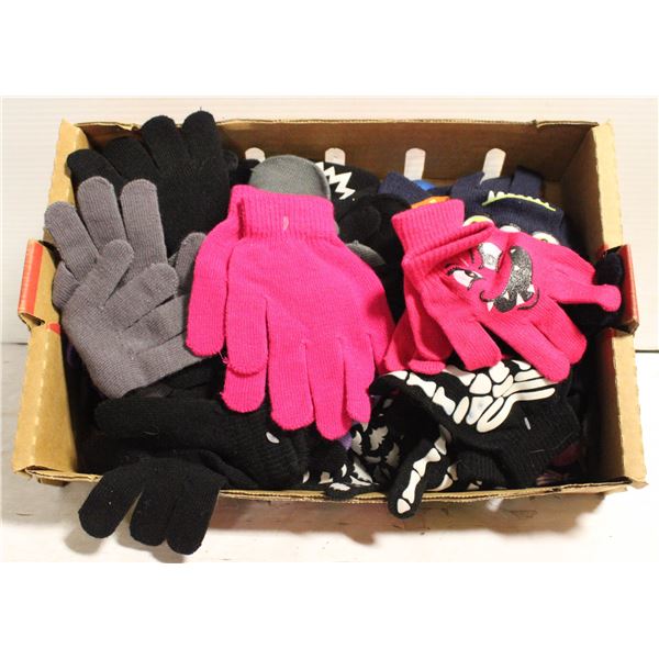 BOX OF KIDS GLOW IN THE DARK HALLOWEEN GLOVES