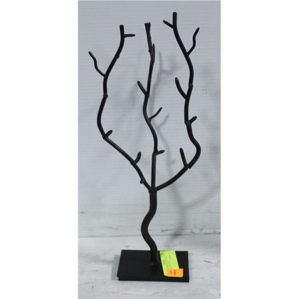 SPOOKY METAL TREE LIKE NECKLACE STAND