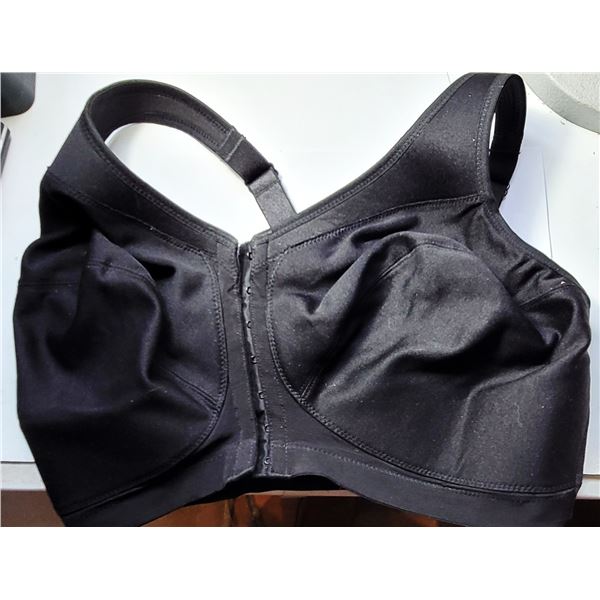 40)  NEW BLACK FRONT CLOSURE SIZE 36J  BRA.