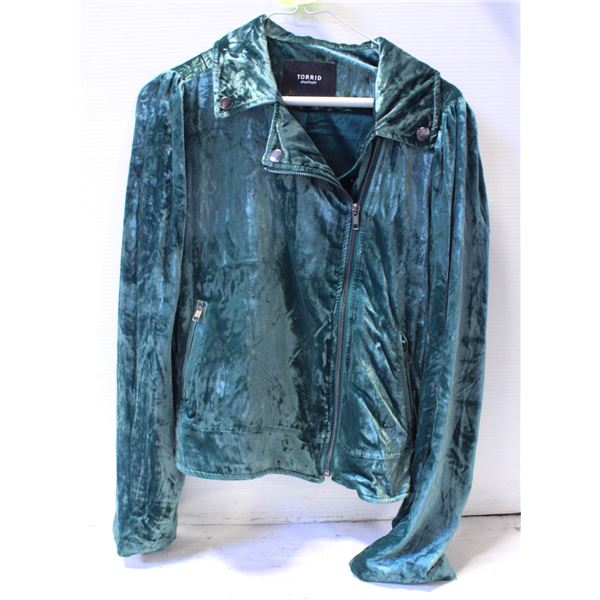 TORRID SIZE 0 GREEN JACKET (NEW)