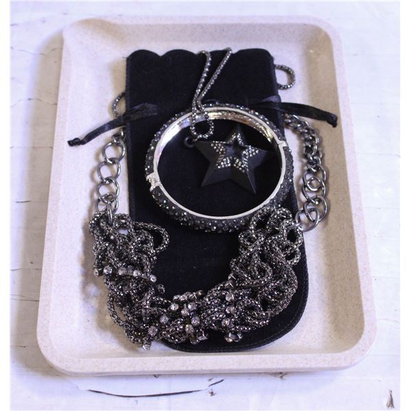 NEW CREAM TRAY WITH NEW JEWELRY PIECES