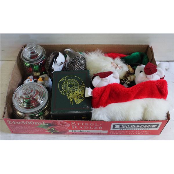 FLAT OF CHRISTMAS DECOR