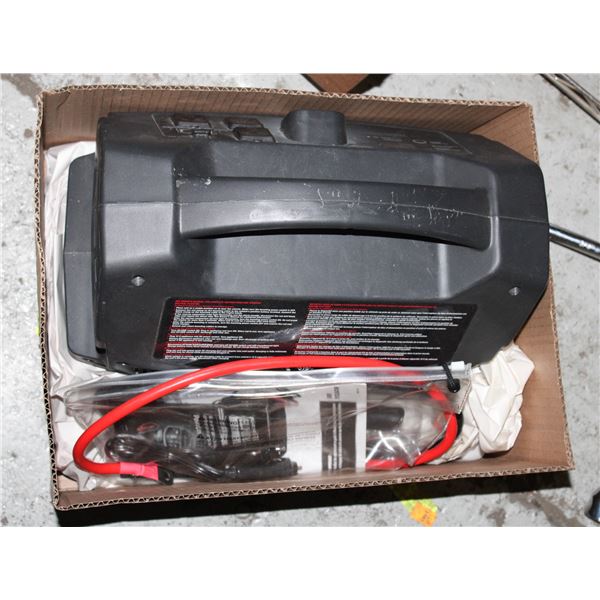MOTOMASTER ELIMINATOR "POWER BOX" BATTERY CHARGE