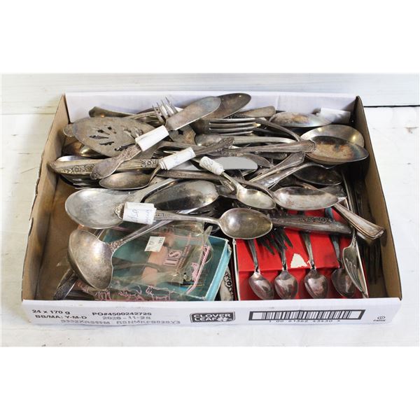 VINTAGE SILVERPLATE COLLECTION CUTLERY