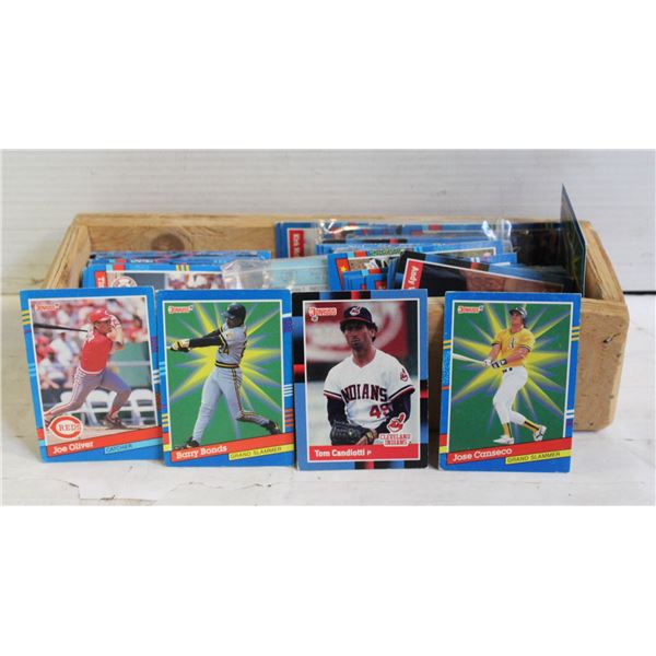 CONTAINER OF VINTAGE BASEBALL CARDS