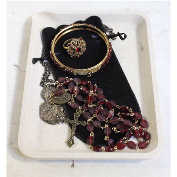 NEW CREAM TRAY WITH NEW JEWELRY PIECES