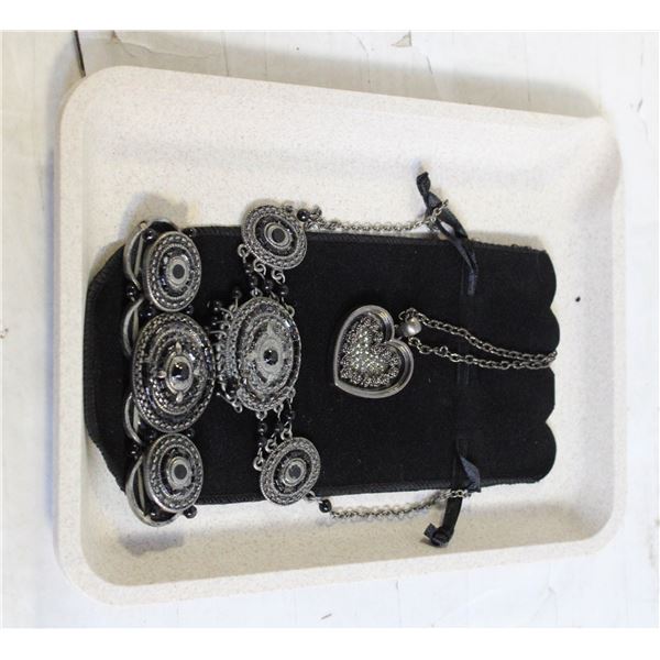 NEW CREAM TRAY WITH NEW JEWELRY PIECES