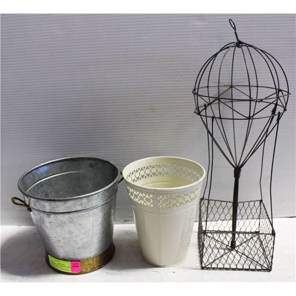 NEW WIRE HOT AIR BALLOON WITH 2 METAL PLANTER