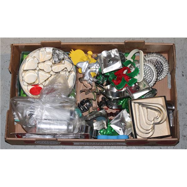 ESTATE COOKIE CUTTERS AND CAKE