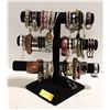 Image 1 : DISPLAY WITH LARGE QUANTITY OF BRACELETS