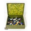 Image 2 : ROMAN STYLE JEWELRY BOX FULL OF 1970'S