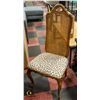 Image 2 : WOODEN TABLE + 4 CANE BACK CHEETAH PRINT CHAIRS