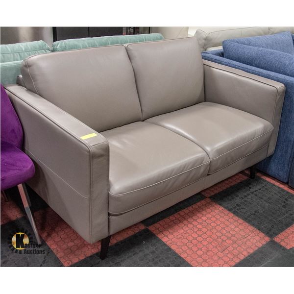 SHOWHOME GREY LEATHER LOVE SEAT 57" X 35" X 34"