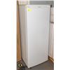 Image 1 : DANBY DESINGER APPARTMENT SIZE FRIDGE / FREEZER