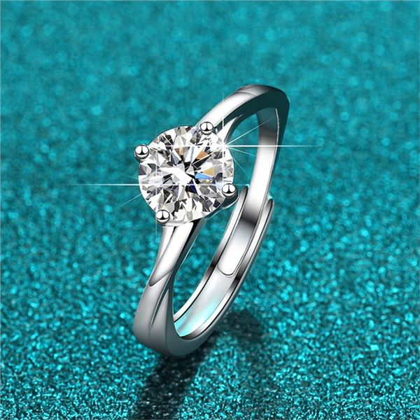 1 CT GRA CERTIFIED BRILLIANT CUT MOISSANITE