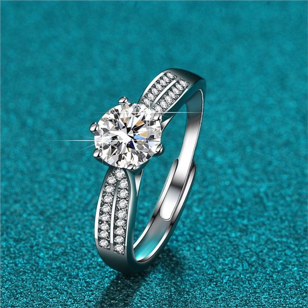 2 CT GRA CERTIFIED BRILLIANT CUT MOISSANITE