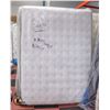 Image 1 : FREIGHT CLAIM 10" DEPTH QUEEN MATTRESS