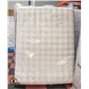 Image 1 : FREIGHT CLAIM 14" DEPTH QUEEN MATTRESS