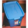 Image 1 : NEW RUBBERMAID 68 LITRE ROUGHNECK TOTE WITH LID
