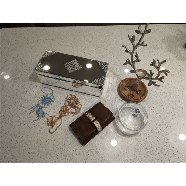 JEWELRY BOX, TREE AND TRAVEL JEWELERY BAG