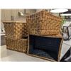 Image 1 : 4 LRG LINED WICKER BASKETS