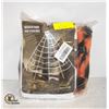 Image 1 : 22 FOOT SPIDER-WEB AND 3 FOOT SPIDER HALLOWEEN