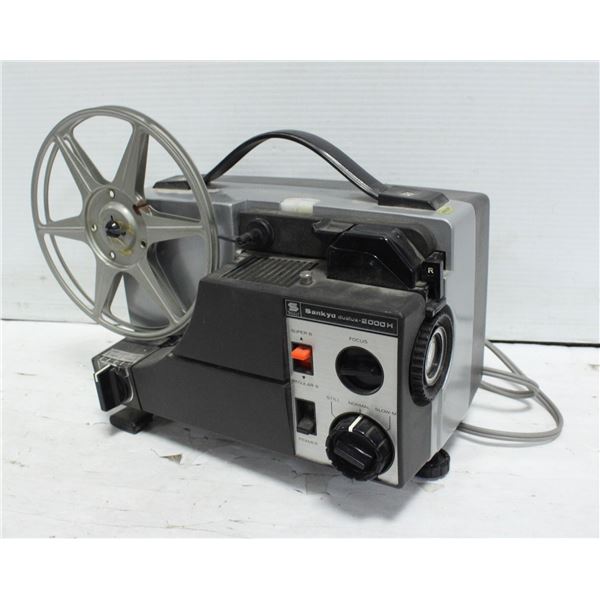 SANKYO DELUXE 2000H SUPER 8 & REGULAR 8 PROJECTOR