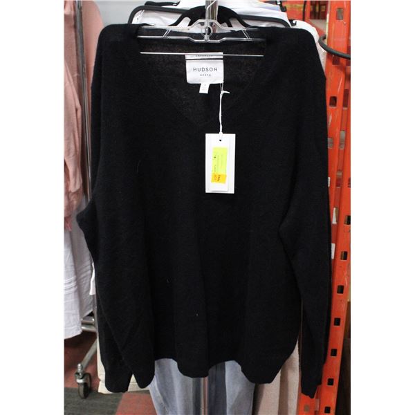 NEW WITH TAG HUDSON NORTH LADIES SIZE