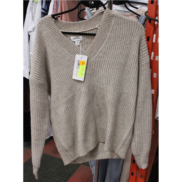 NEW WITH TAGS HUDSON NORTH LADIES SIZE L