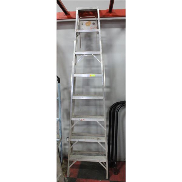 7' A FRAME ALUMINIUM LADDER