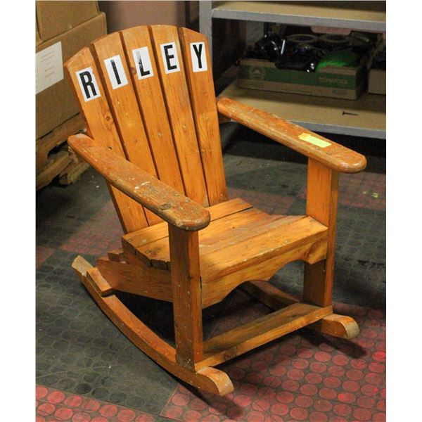 KIDS ROCKING CHAIR - ESTATE