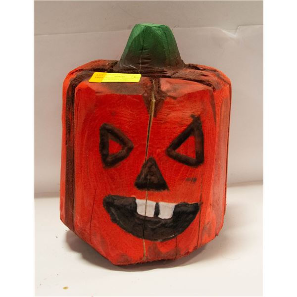 BUCK TOOTH CHAINSAW CARVED WOODEN PUMPKIN