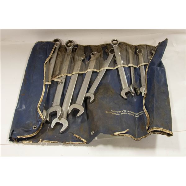 INDUSTRIAL WRENCH SET