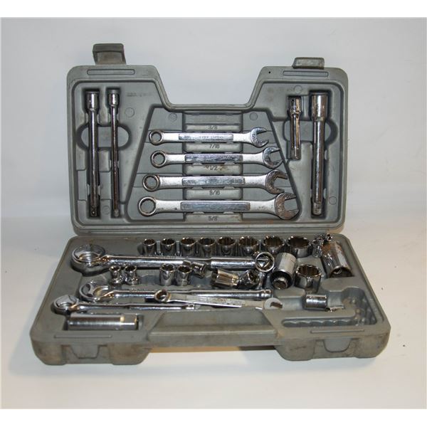 SEARS MASTERCRAFT 12 POINT SOCKET SET