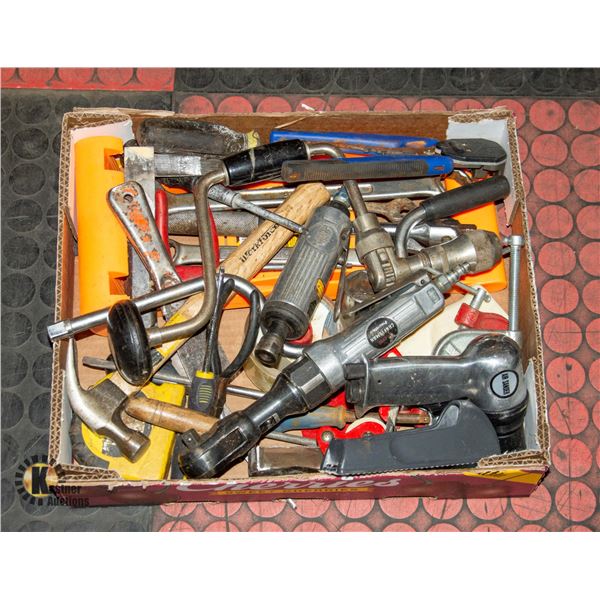 TRAY OF SHOP MISCELLANEOUS