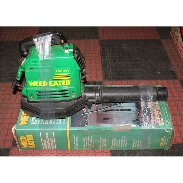 WEEDEATER, GAS BLOWER, 4 EAVESTROUGH ATTACHMENTS