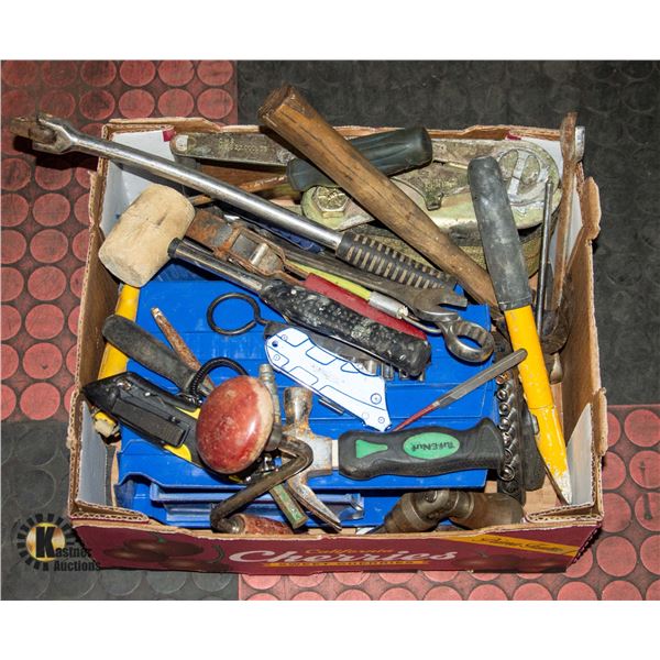 TRAY OF SHOP MISCELLANEOUS