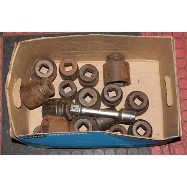 LOT OF INDUSTRIAL SOCKETS