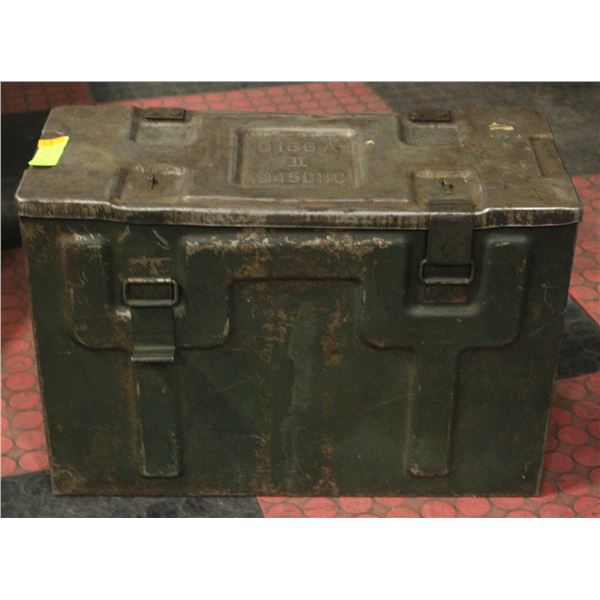 VINTAGE METAL MILITARY STORAGE CRATE