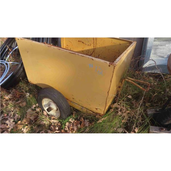 **OFFSITE**Yard Trailer 36'' x 24'' x 18'' 