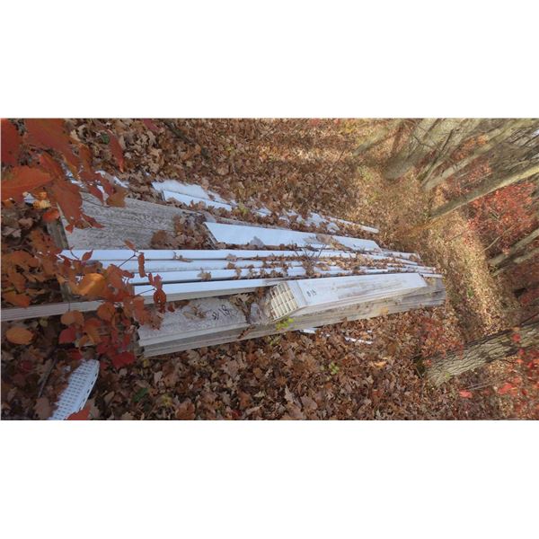 **OFFSITE**West Tech Vinyl Decking 16ft , Picket 6'' x 1'' & 2'' x 2'' 