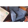 Image 3 : **OFFSITE** Sectional with Power Reclining Arm Chair 